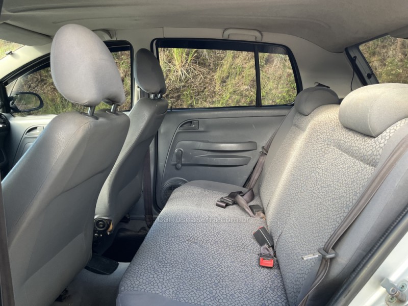 FOX 1.6 MI PLUS 8V FLEX 4P MANUAL - 2005 - NOVA BASSANO