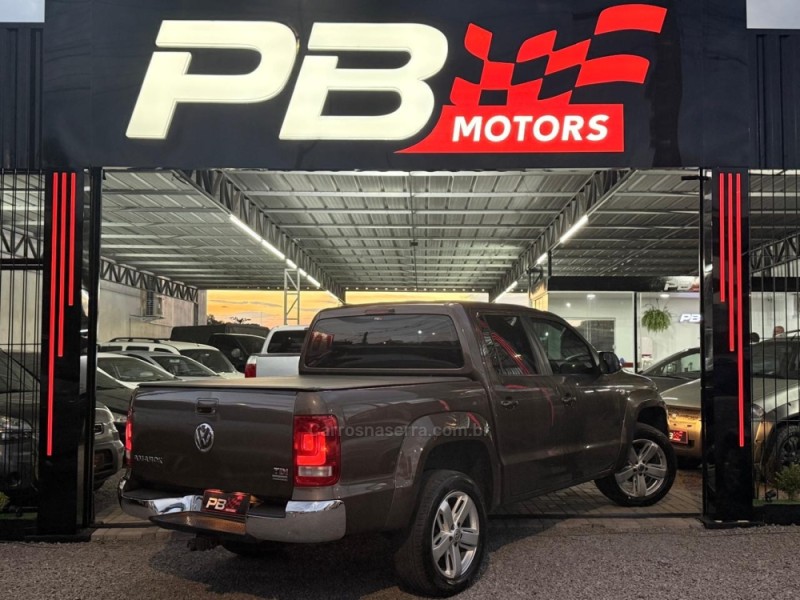 AMAROK 2.0 HIGHLINE 4X4 CD 16V TURBO INTERCOOLER DIESEL 4P AUTOMÁTICO - 2013 - CAXIAS DO SUL