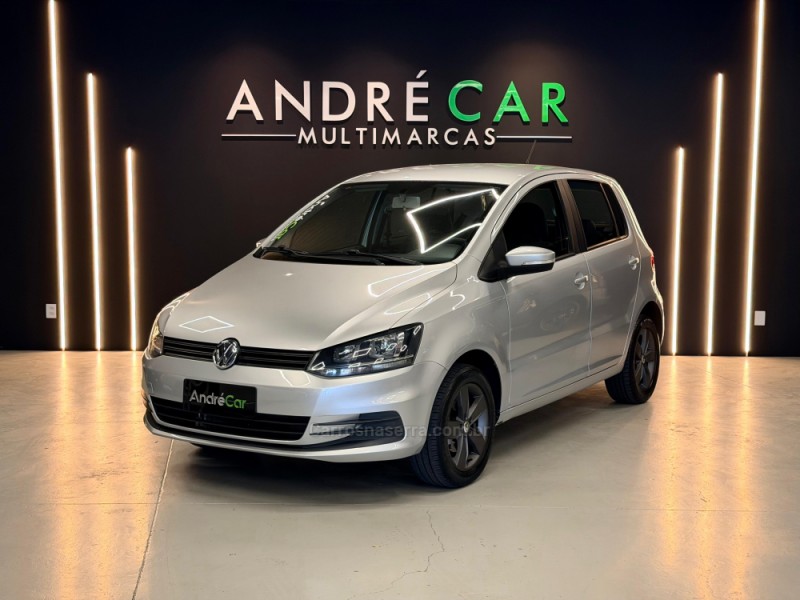 FOX 1.0 MI TRENDLINE 8V FLEX 4P MANUAL - 2015 - ESTâNCIA VELHA