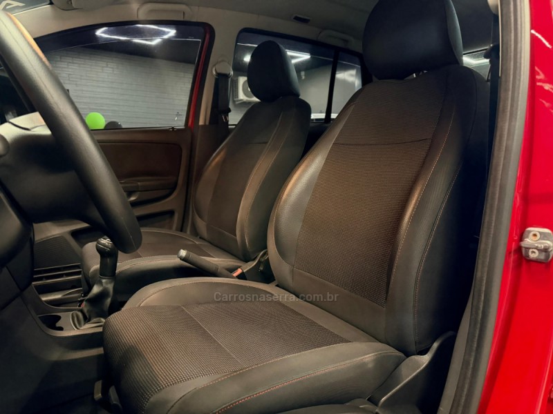 FOX 1.6 MI PRIME 8V FLEX 4P MANUAL - 2013 - ESTâNCIA VELHA