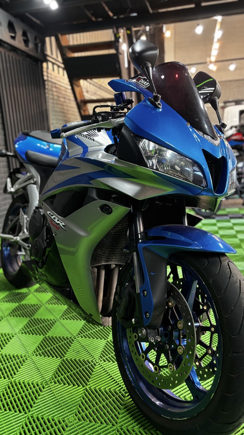 CBR 600RR  - 2007 - FELIZ