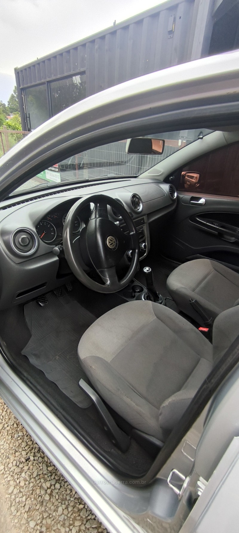 VOYAGE 1.0 12V MPI TOTALFLEX TRENDLINE 4P MANUAL - 2010 - SãO PEDRO DA SERRA