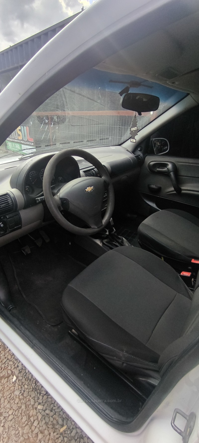 CLASSIC 1.0 VHC LIFE 8V FLEX 4P MANUAL - 2015 - SãO PEDRO DA SERRA