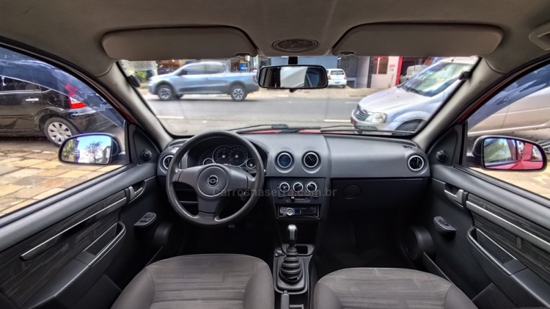 PRISMA 1.4 MPFI MAXX 8V FLEX 4P MANUAL - 2010 - CAXIAS DO SUL