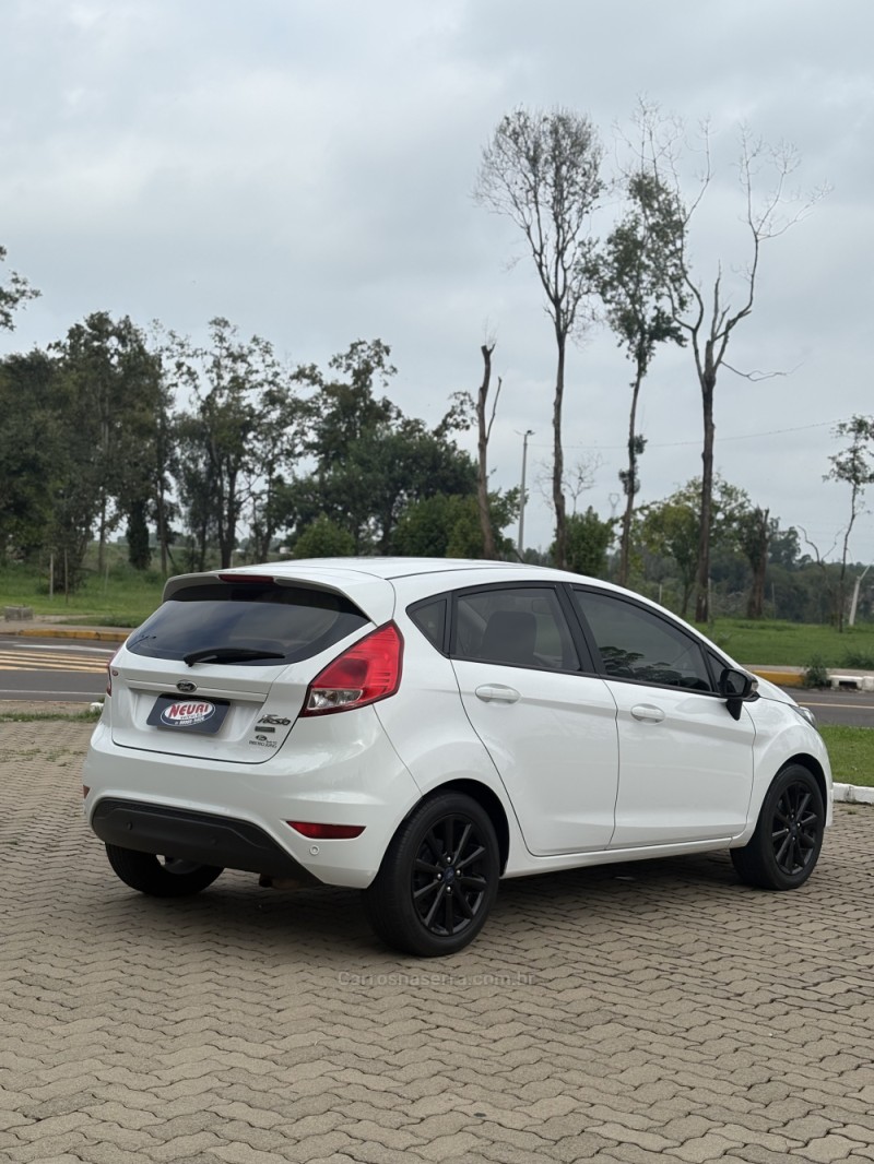 FIESTA 1.6 SEL HATCH 16V FLEX 4P AUTOMÁTICO - 2018 - LAJEADO