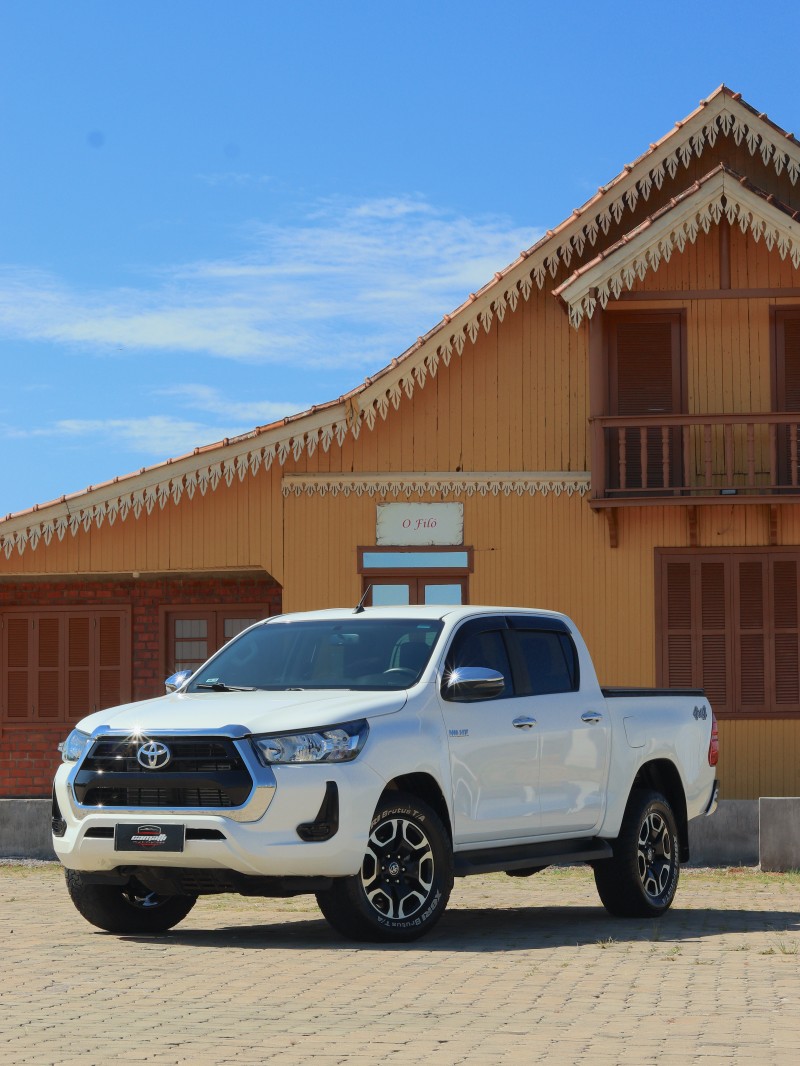 HILUX 2.8 SR 4X4 CD 16V DIESEL 4P MANUAL - 2021 - ANTôNIO PRADO