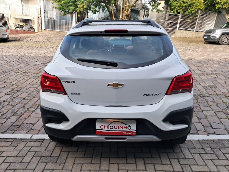 ONIX 1.4 MPFI ACTIV 8V FLEX 4P MANUAL - 2018 - CAXIAS DO SUL