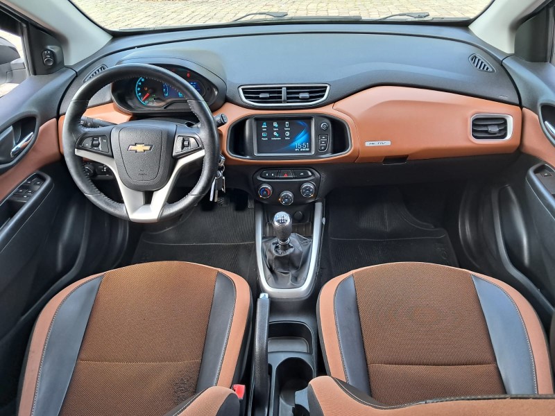 ONIX 1.4 MPFI ACTIV 8V FLEX 4P MANUAL - 2018 - CAXIAS DO SUL