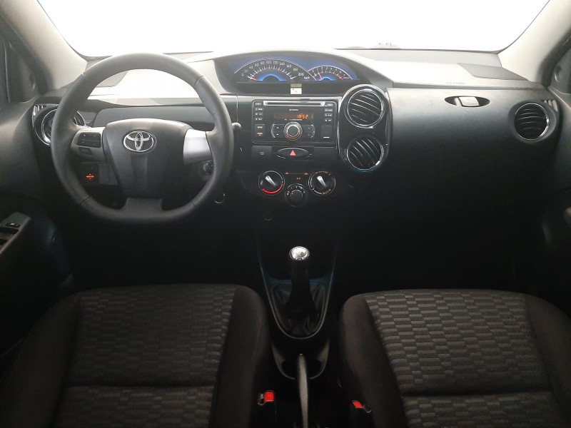 ETIOS 1.5 XLS SEDAN 16V FLEX 4P MANUAL - 2014 - CAXIAS DO SUL