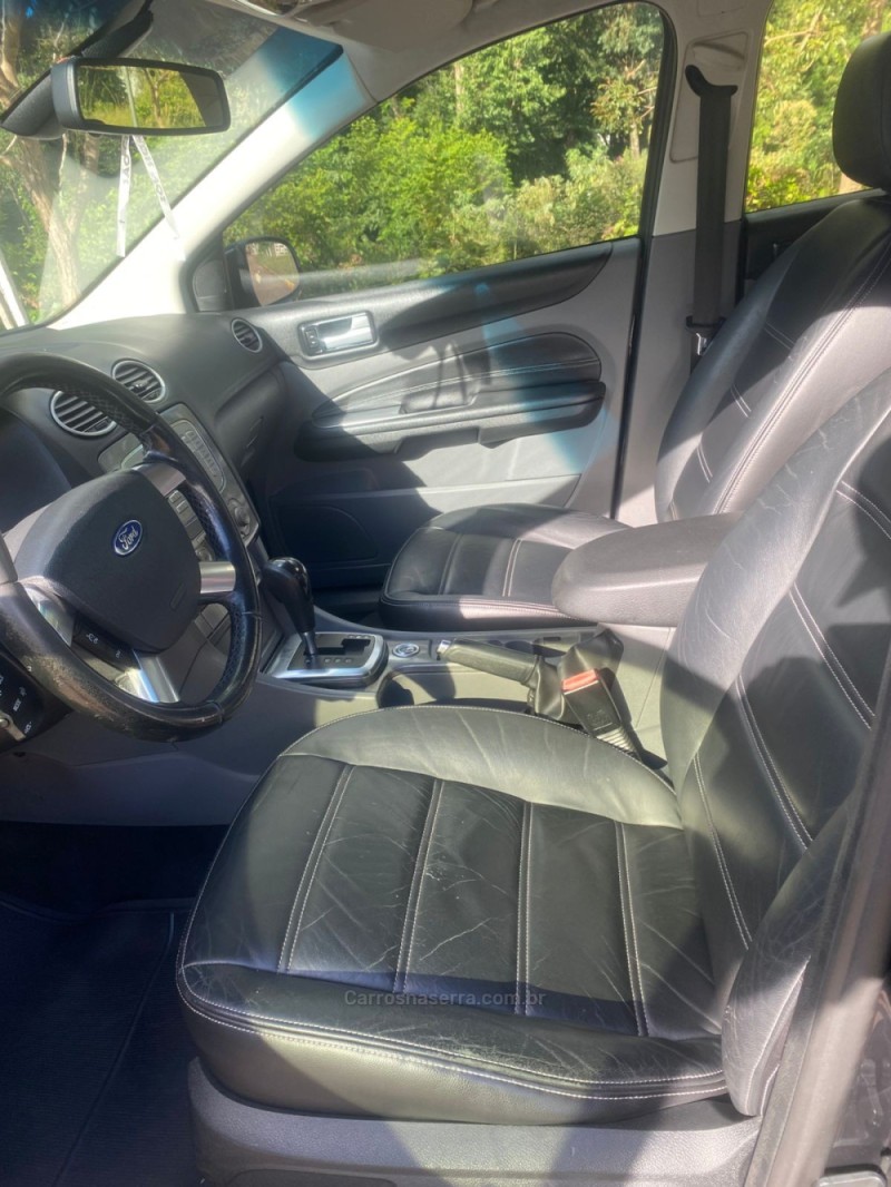 FOCUS 2.0 TITANIUM SEDAN 16V FLEX 4P AUTOMÁTICO - 2012 - SANANDUVA