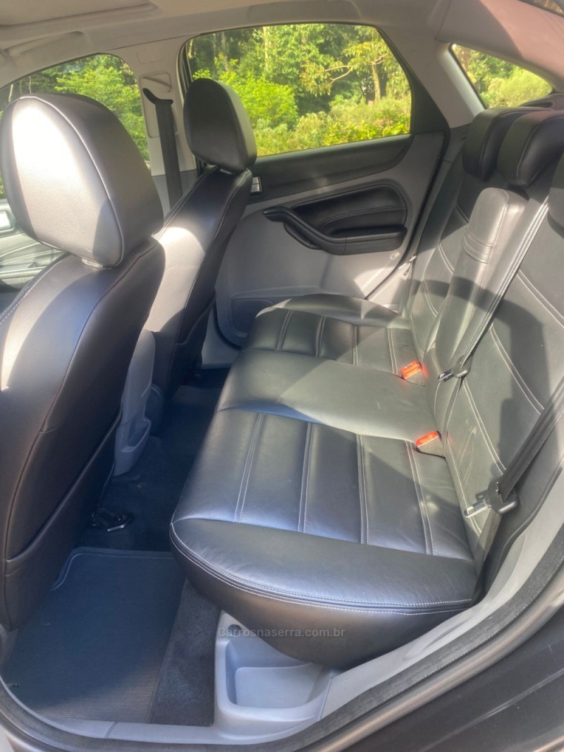 FOCUS 2.0 TITANIUM SEDAN 16V FLEX 4P AUTOMÁTICO - 2012 - SANANDUVA