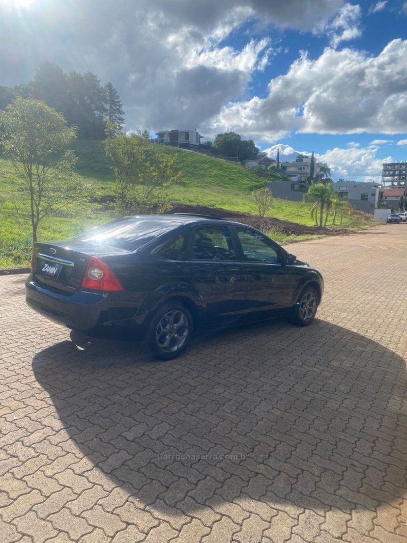 FOCUS 2.0 TITANIUM SEDAN 16V FLEX 4P AUTOMÁTICO - 2012 - SANANDUVA