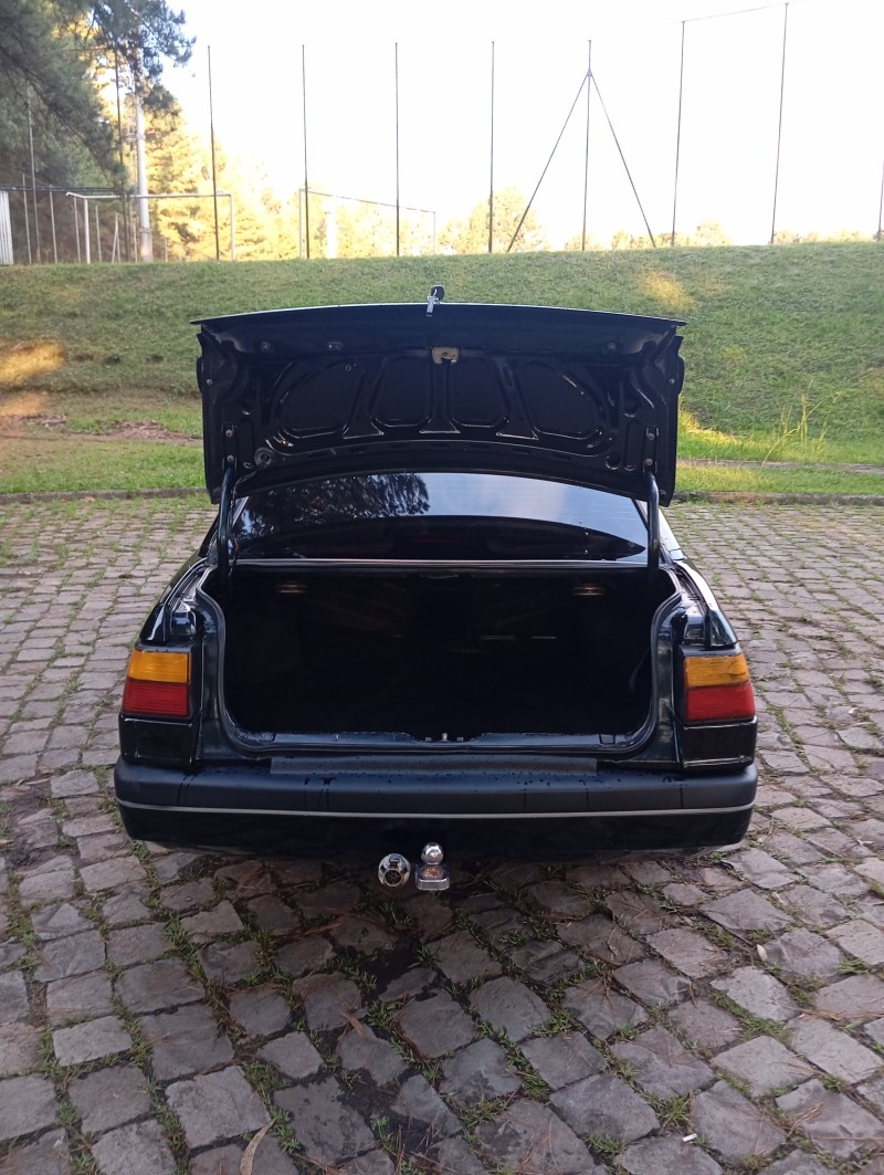 SANTANA 1.8 CLI 8V GASOLINA 4P MANUAL - 1995 - CAXIAS DO SUL