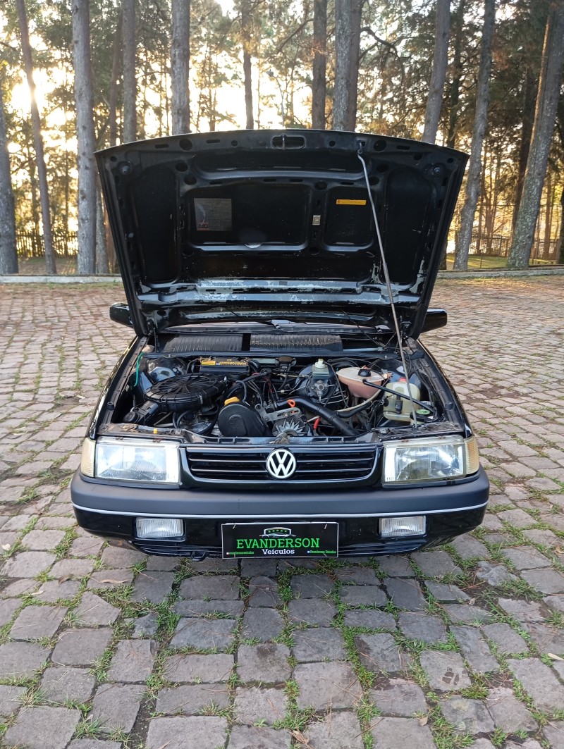 SANTANA 1.8 CLI 8V GASOLINA 4P MANUAL - 1995 - CAXIAS DO SUL