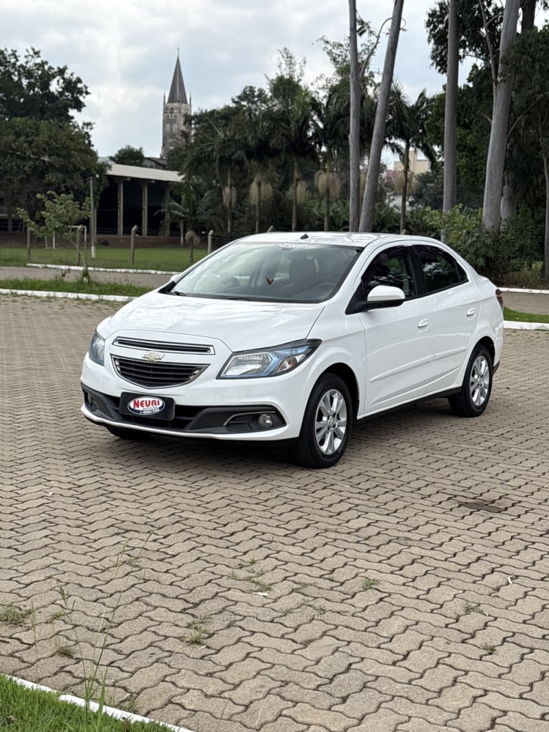 PRISMA 1.4 MPFI LTZ 8V FLEX 4P MANUAL - 2014 - LAJEADO