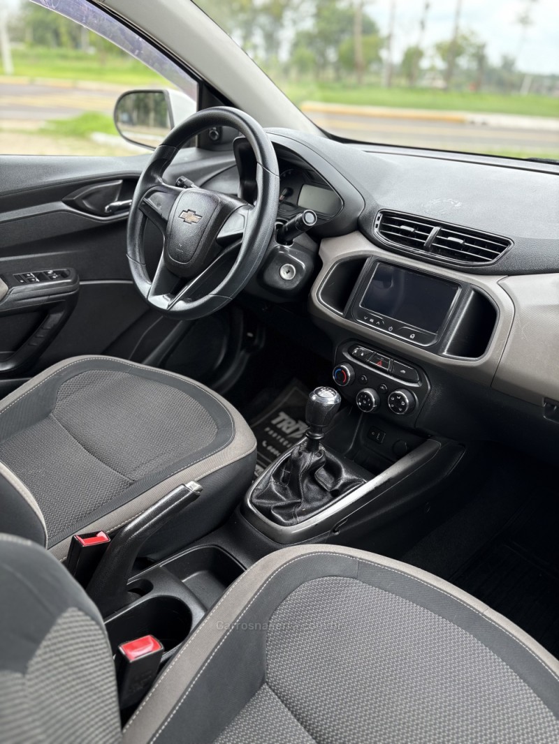 PRISMA 1.4 MPFI LTZ 8V FLEX 4P MANUAL - 2014 - LAJEADO