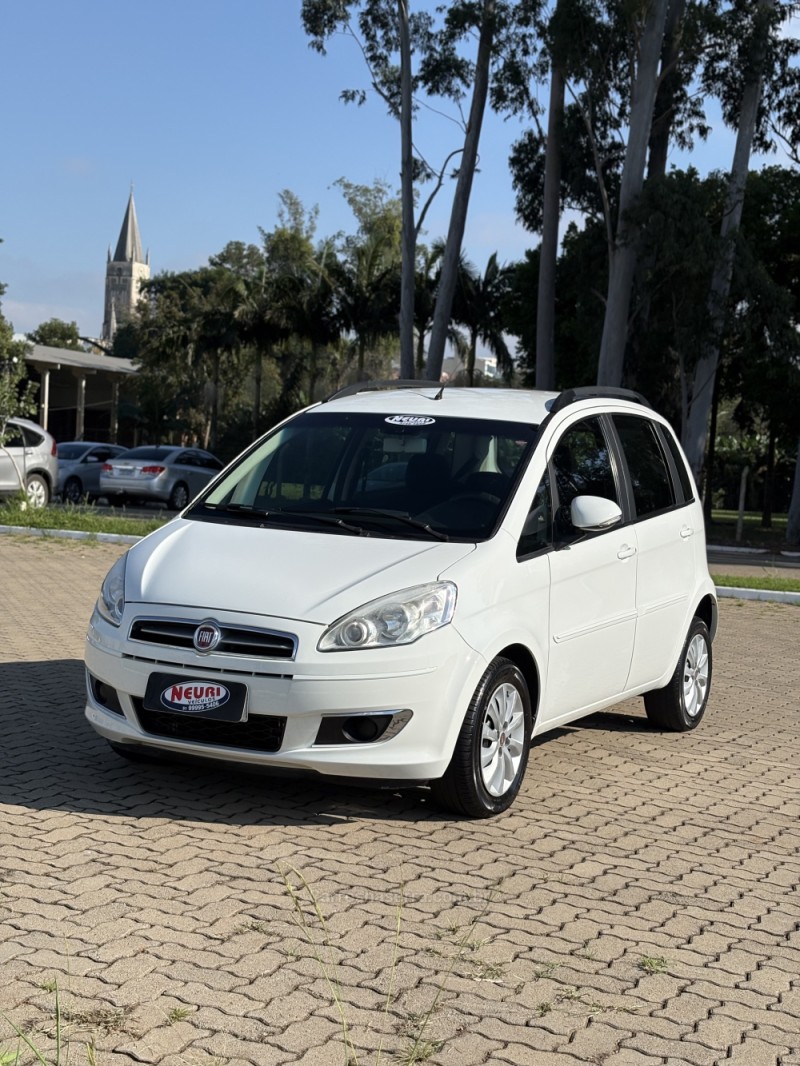 IDEA 1.4 MPI ATTRACTIVE 8V FLEX 4P MANUAL - 2014 - LAJEADO