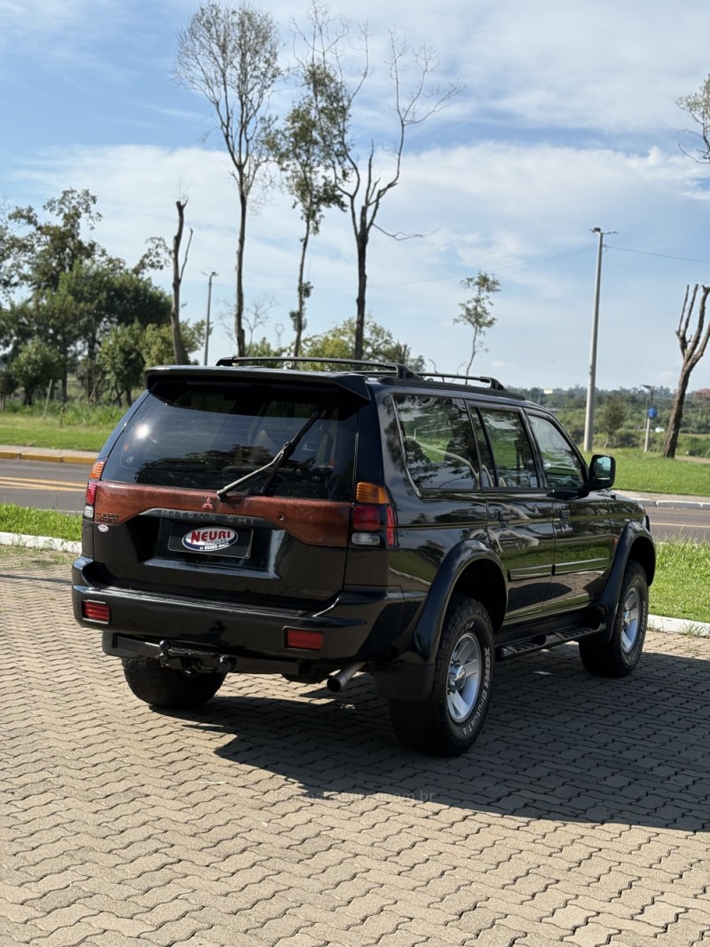 PAJERO 2.8 HPE 4X4 8V TURBO INTERCOOLER DIESEL 4P AUTOMATICO - 2003 - LAJEADO