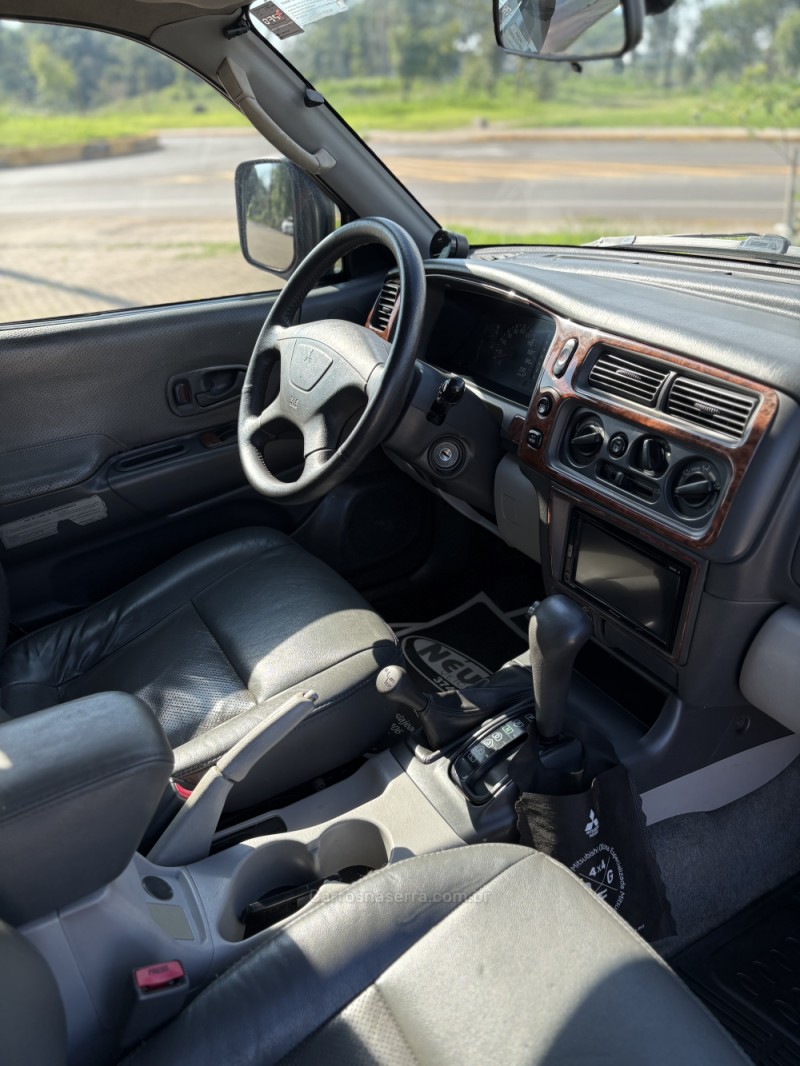 PAJERO 2.8 HPE 4X4 8V TURBO INTERCOOLER DIESEL 4P AUTOMATICO - 2003 - LAJEADO