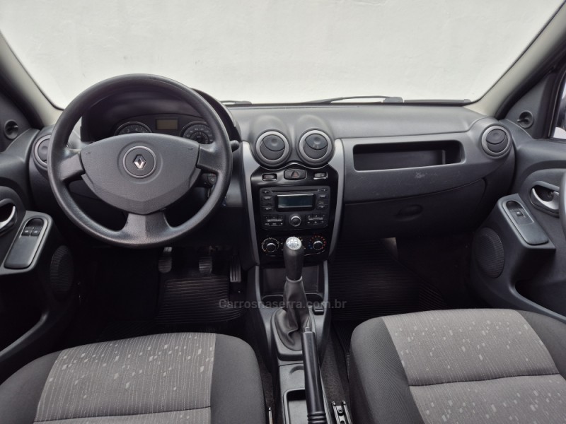 LOGAN 1.0 EXPRESSION 16V FLEX 4P MANUAL - 2013 - CAXIAS DO SUL