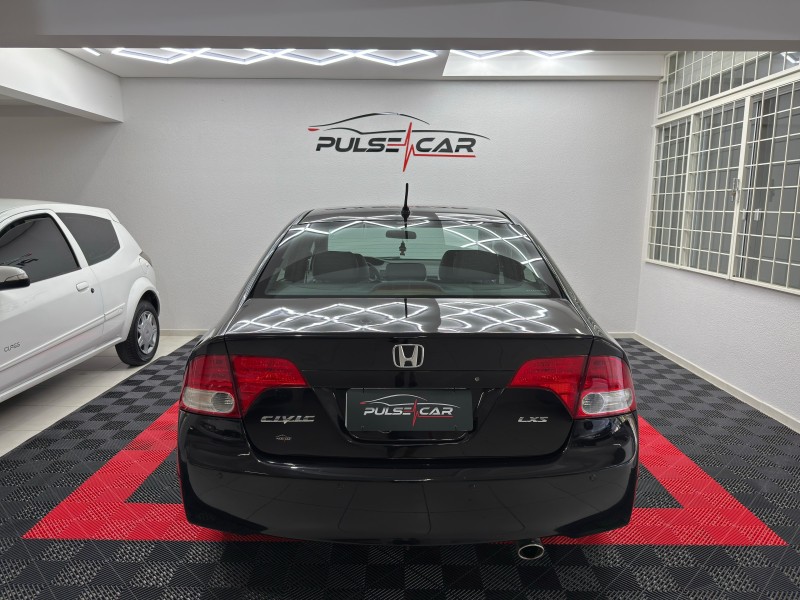 CIVIC 1.8 LXS 16V GASOLINA 4P MANUAL - 2007 - CAXIAS DO SUL