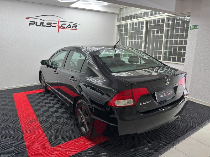 CIVIC 1.8 LXS 16V GASOLINA 4P MANUAL - 2007 - CAXIAS DO SUL