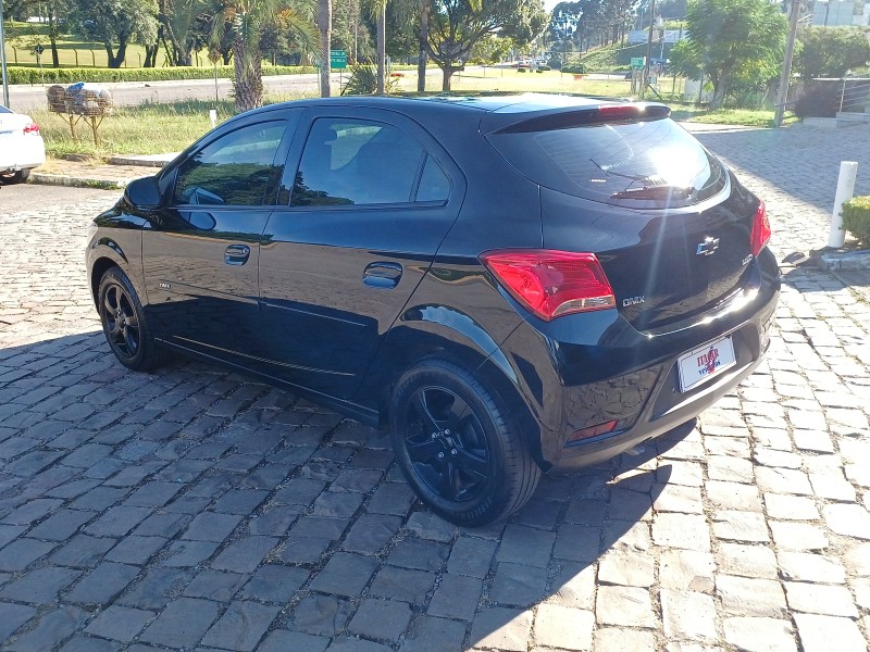 ONIX 1.4 MPFI LTZ 8V FLEX 4P MANUAL - 2018 - FLORES DA CUNHA