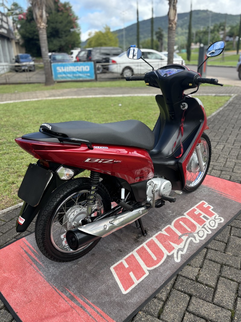 BIZ 125 ES - 2015 - FELIZ