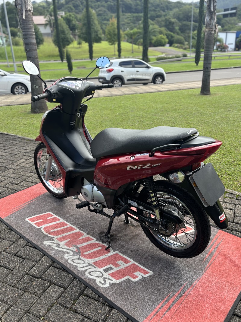 BIZ 125 ES - 2015 - FELIZ