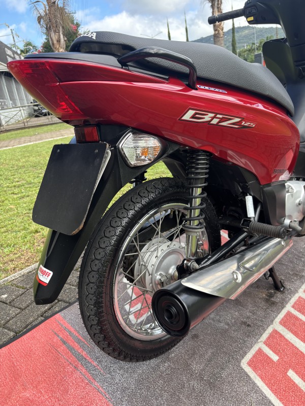 BIZ 125 ES - 2015 - FELIZ