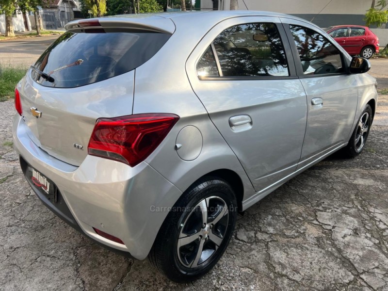 ONIX 1.4 MPFI LTZ 8V FLEX 4P AUTOMÁTICO - 2018 - PORTO ALEGRE