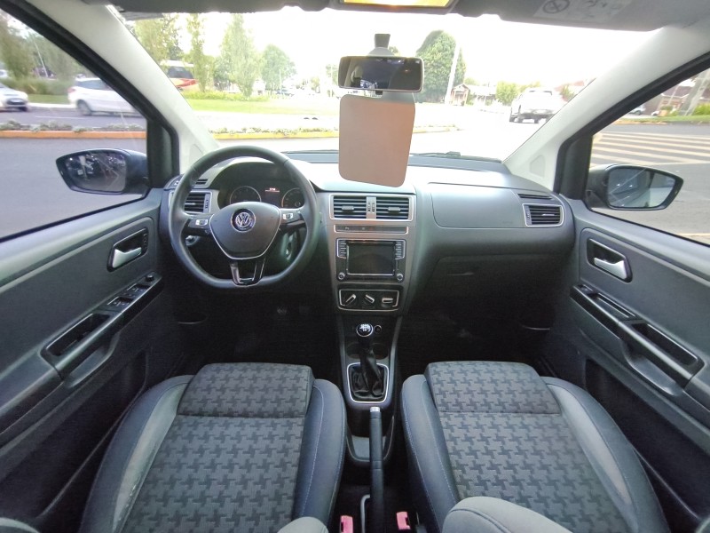 FOX 1.6 MSI COMFORTLINE 8V FLEX 4P MANUAL - 2017 - BOM PRINCíPIO