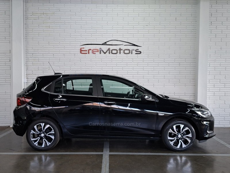 ONIX 1.0 PREMIER II 12V TURBO FLEX 4P AUTOMÁTICO - 2025 - ERECHIM