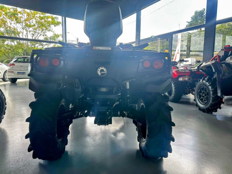 OUTLANDER 1000X MR - 2022 - TRêS COROAS