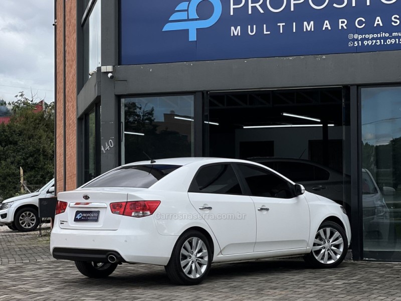 CERATO 1.6 EX3 SEDAN 16V GASOLINA 4P AUTOMÁTICO - 2013 - ESTâNCIA VELHA