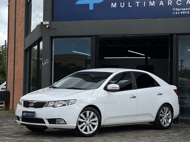 CERATO 1.6 EX3 SEDAN 16V GASOLINA 4P AUTOMÁTICO - 2013 - ESTâNCIA VELHA