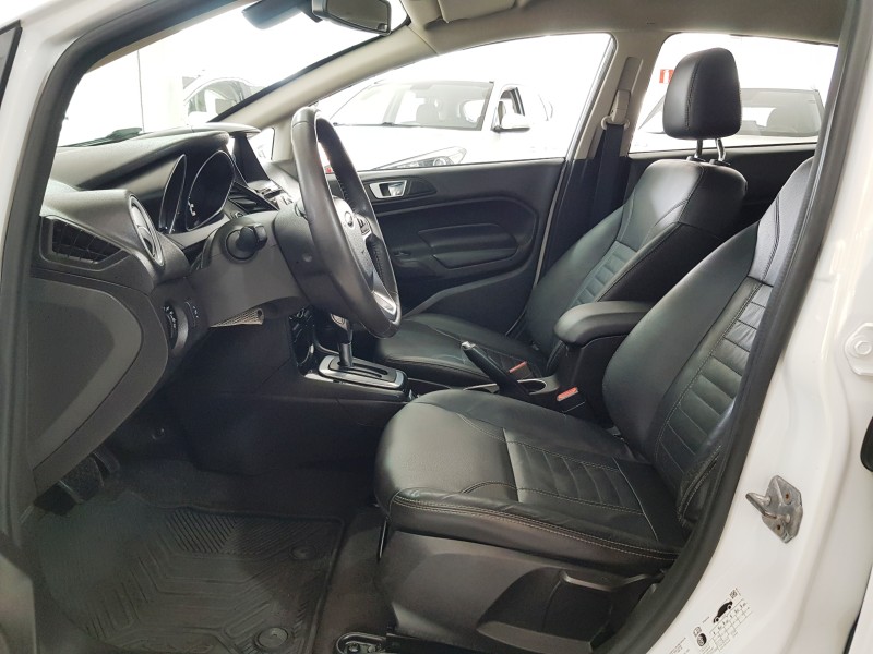 FIESTA 1.6 TITANIUM SEDAN 16V FLEX 4P AUTOMÁTICO - 2017 - CAXIAS DO SUL