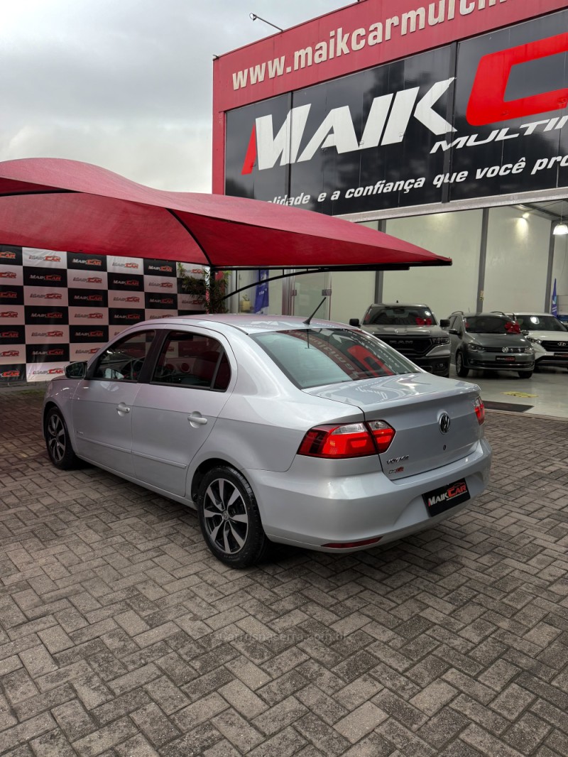 VOYAGE 1.0 MI TRENDLINE 8V FLEX 4P MANUAL - 2014 - ESTâNCIA VELHA