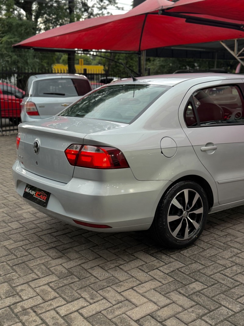 VOYAGE 1.0 MI TRENDLINE 8V FLEX 4P MANUAL - 2014 - ESTâNCIA VELHA