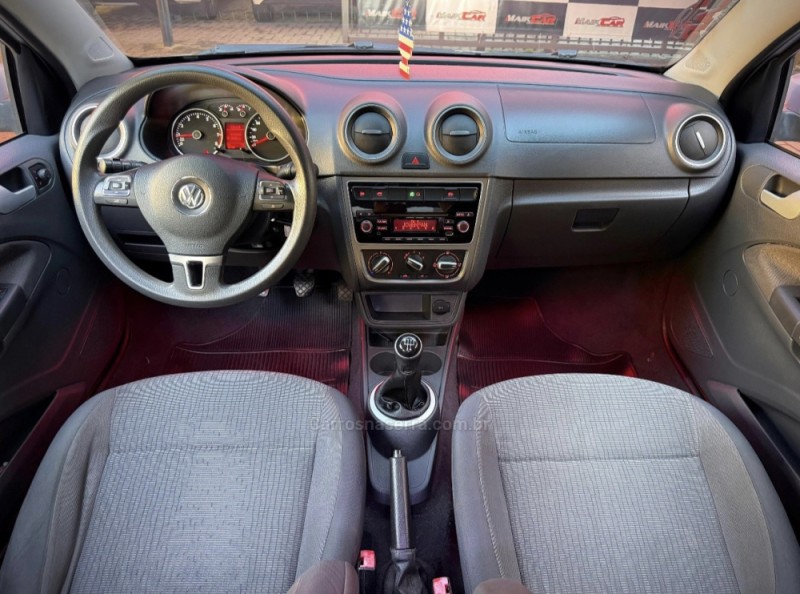 VOYAGE 1.0 MI TRENDLINE 8V FLEX 4P MANUAL - 2014 - ESTâNCIA VELHA