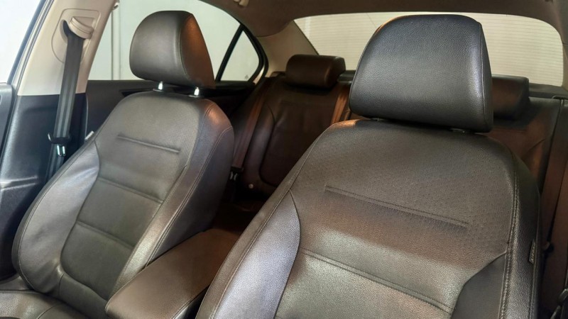 JETTA 2.0 COMFORTLINE FLEX 4P TIPTRONIC - 2011 - ESTâNCIA VELHA