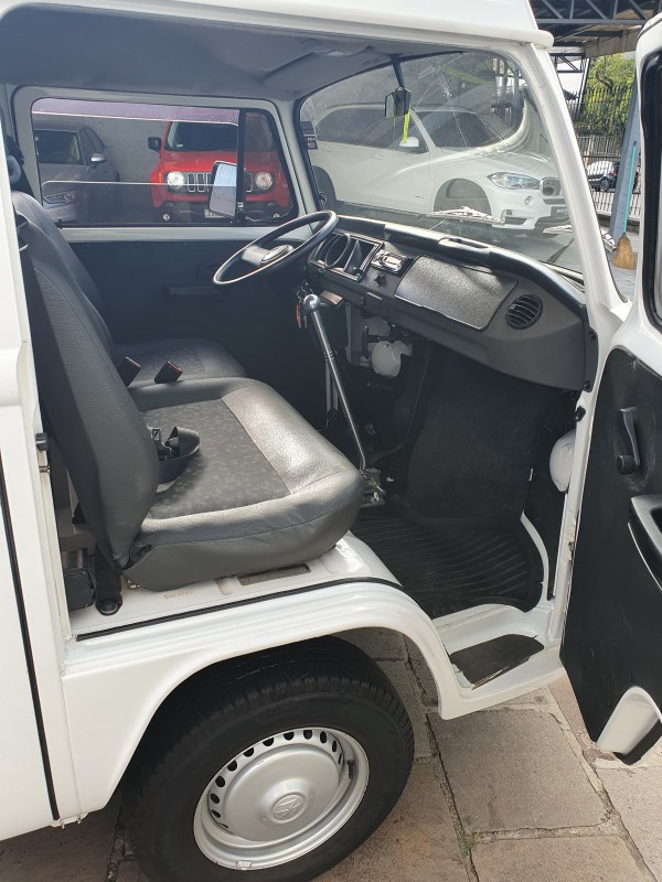 KOMBI 1.4 MI STD LOTAÇÃO 8V FLEX 3P MANUAL - 2009 - CAXIAS DO SUL