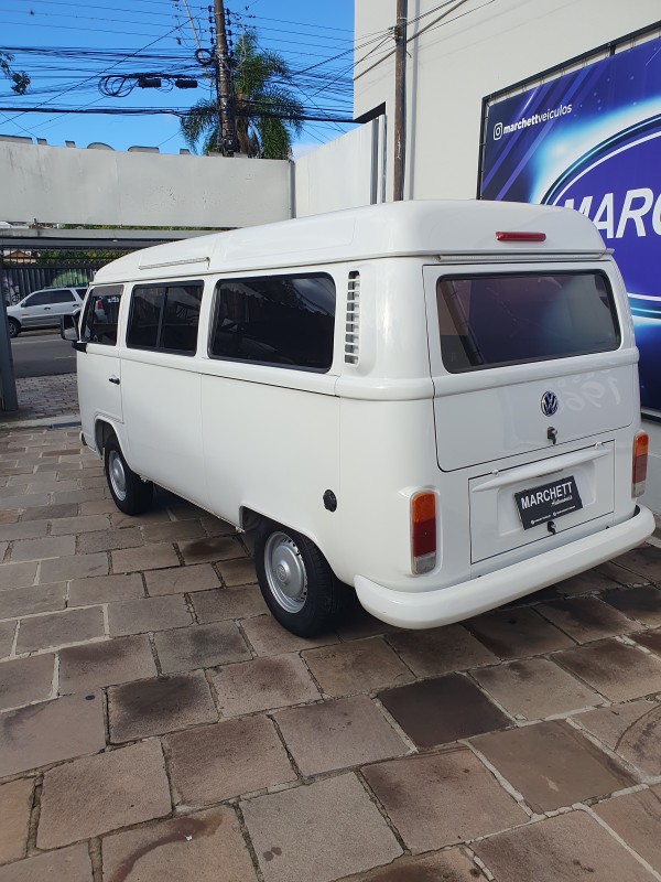 KOMBI 1.4 MI STD LOTAÇÃO 8V FLEX 3P MANUAL - 2009 - CAXIAS DO SUL