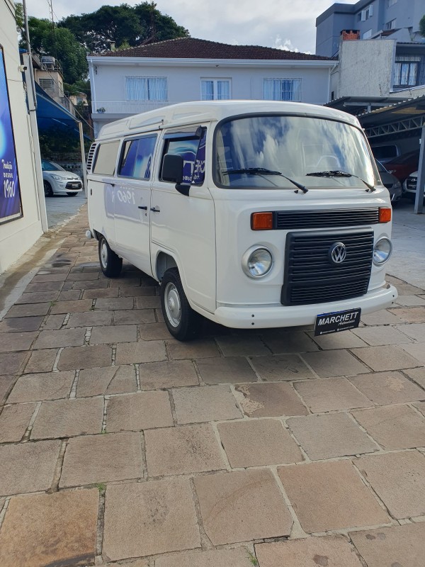 KOMBI 1.4 MI STD LOTAÇÃO 8V FLEX 3P MANUAL - 2009 - CAXIAS DO SUL