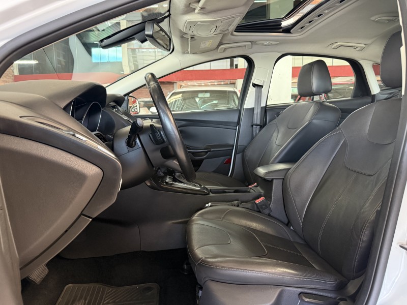 FOCUS 2.0 TITANIUM HATCH 16V FLEX 4P AUTOMÁTICO - 2018 - FARROUPILHA