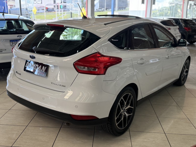 FOCUS 2.0 TITANIUM HATCH 16V FLEX 4P AUTOMÁTICO - 2018 - FARROUPILHA