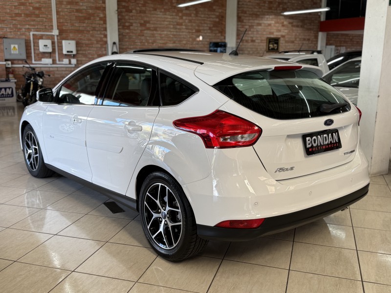 FOCUS 2.0 TITANIUM HATCH 16V FLEX 4P AUTOMÁTICO - 2018 - FARROUPILHA
