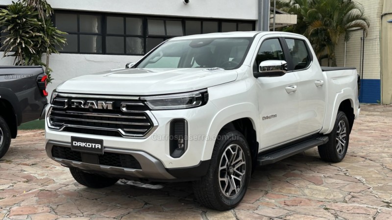 dakota 2.2 4x4 laramie cd turbo 16v diesel 4p automatico 2026 caxias do sul