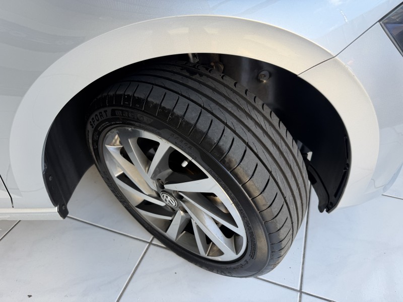 VIRTUS 1.0 200 TSI HIGHLINE AUTOMÁTICO - 2019 - PORTãO