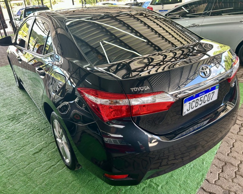 COROLLA 1.8 GLI 16V FLEX 4P AUTOMÁTICO - 2015 - SãO SEBASTIãO DO CAí